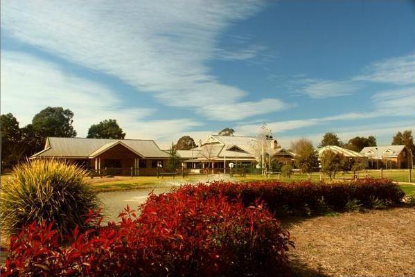 Potters Apartments Cessnock Exterior foto